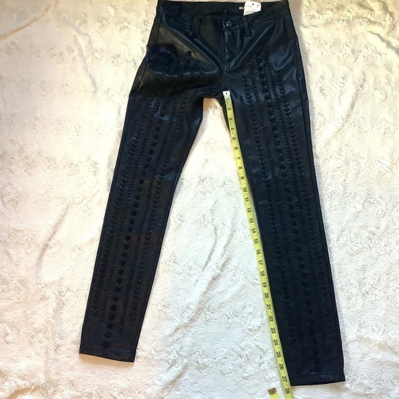 BLANK NYC Wake Up Call Faux Leather skinny pants - Picture 4 of 13